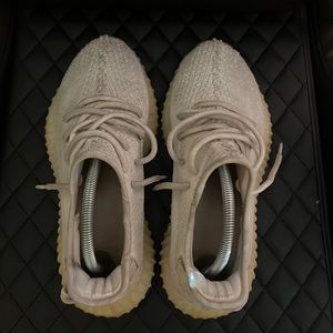 Yeezy 350 v2 cream white